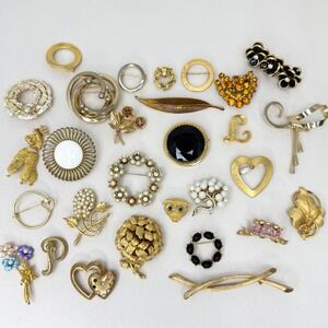 Lot of 29 Vintage Brooches Rhinestone Enamel Emmons Kramer Mamselle